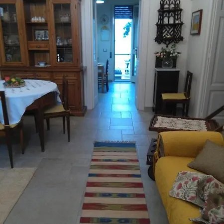 Casa Sofia: Comodi E Tranquilli דירה